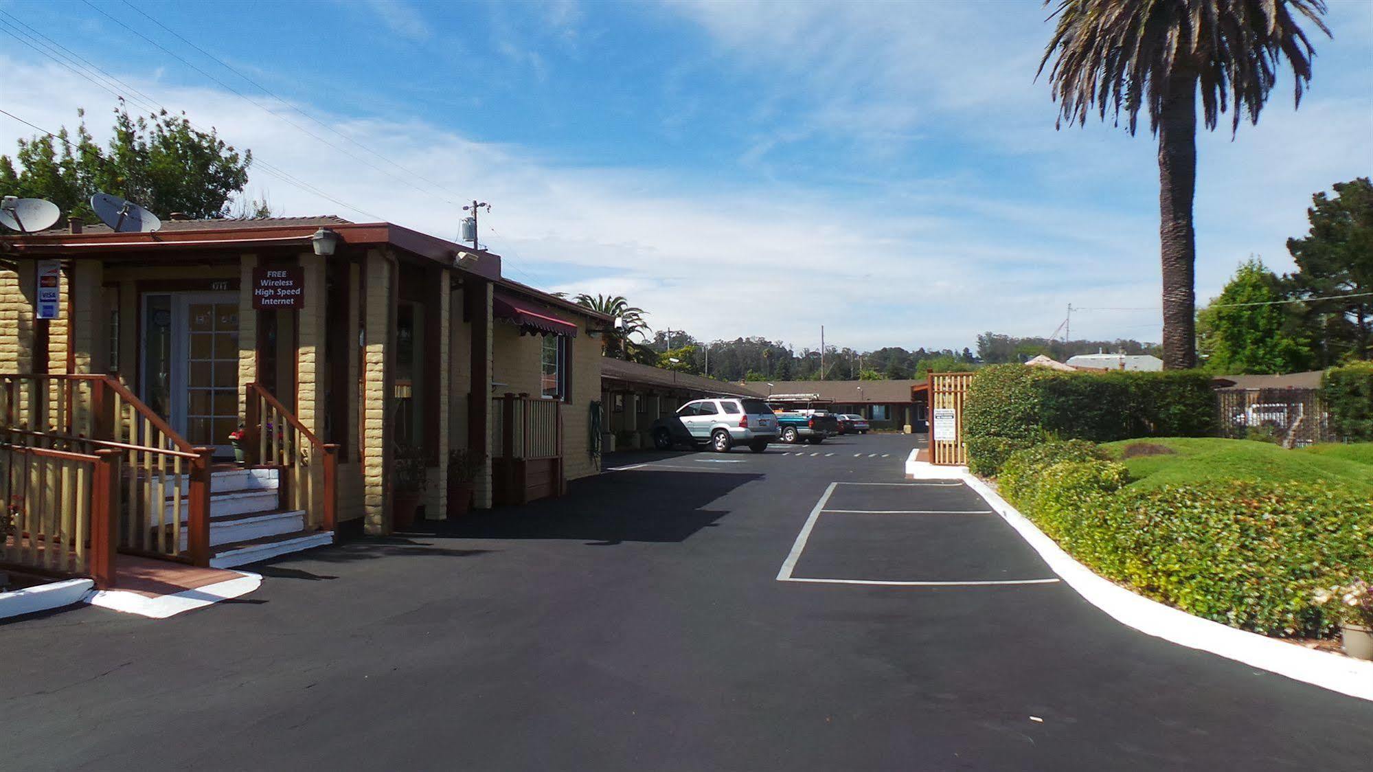 Hitching Post Studios Inn Santa Cruz Esterno foto
